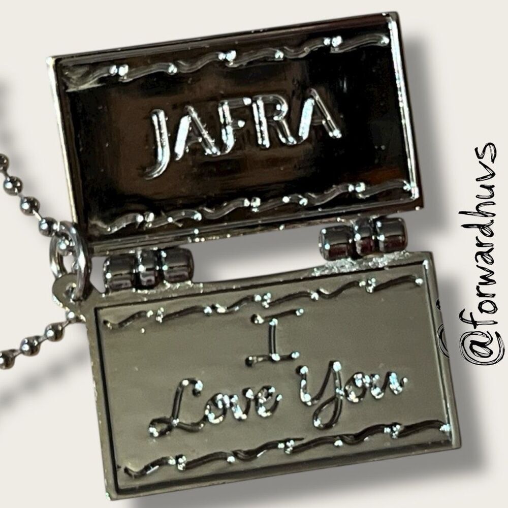 Jafra “I Love Mom” Envelope Message Necklace – 30” Ball Chain